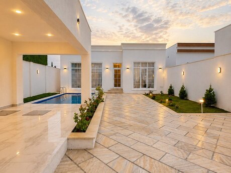 4 otaqlı həyət evi/bağ evi - Şüvəlan q. - 130 m²