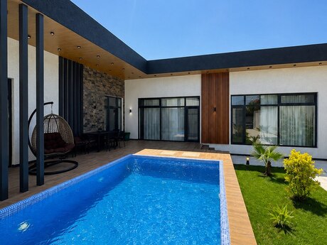 4 otaqlı həyət evi/bağ evi - Mərdəkan q. - 155 m²