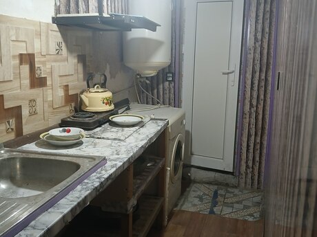 1 otaqlı həyət evi/bağ evi - Elmlər Akademiyası m. - 34 m²