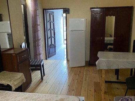 1 otaqlı həyət evi/bağ evi - Binəqədi q. - 30 m²