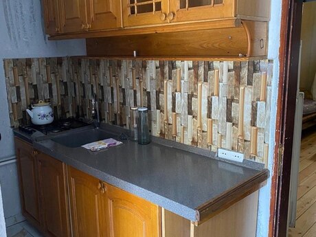 1 otaqlı həyət evi/bağ evi - Binəqədi q. - 30 m²