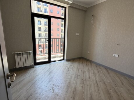 3 otaqlı yeni tikili - 7-ci mikrorayon q. - 83 m²
