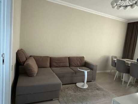 3 otaqlı köhnə tikili - Memar Əcəmi m. - 65 m²