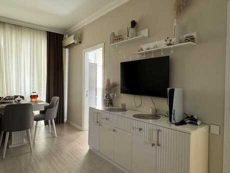 3 otaqlı köhnə tikili - Memar Əcəmi m. - 65 m²