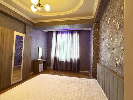 3-комн. новостройка - м. Иншаатчылар - 130 м²