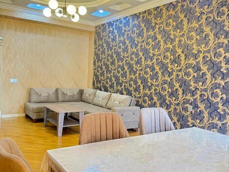 3-комн. новостройка - м. Иншаатчылар - 130 м²