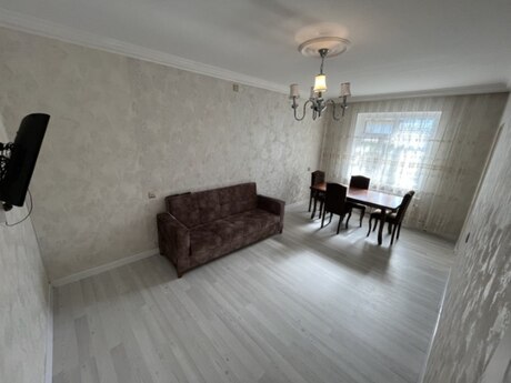 Elan №6368865 - Bakı, Qaraçuxur q., 3 otaqlı, 68 m², 1/9 mərtəbə