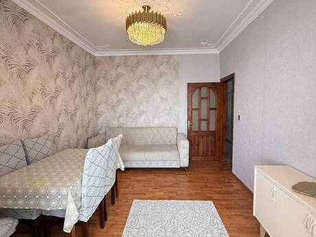 3-комн. вторичка - м. Ази Асланов - 90 м²