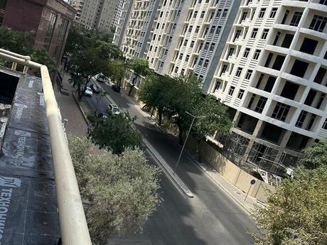 Nərimanovda 4 otaqlı yeni tikili mənzil satılır, 131 m², 366 800 AZN, şəkil 3 / 12