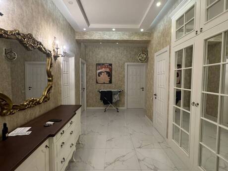 4 otaqlı mənzil, 140 m², 28 May: 550 000 ₼ 2