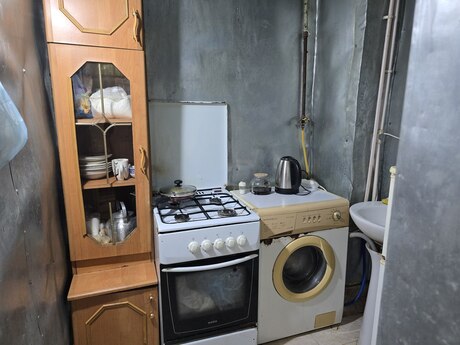 1 otaqlı həyət evi/bağ evi - Biləcəri q. - 20 m²