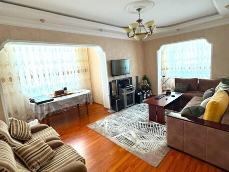 Elan №6369169 - Bakı, Qaraçuxur q., 2 otaqlı, 60 m², 8/9 mərtəbə