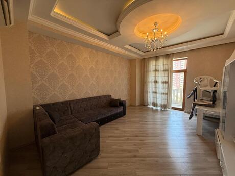 Kirayə 4 otaqlı mənzil, 170 m², Ağ şəhər: 1 600 ₼/ay 3