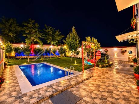 7 otaqlı həyət evi/bağ evi - Qəbələ - 300 m²