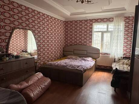 4 otaqlı həyət evi/bağ evi - 8-ci mikrorayon q. - 120 m²