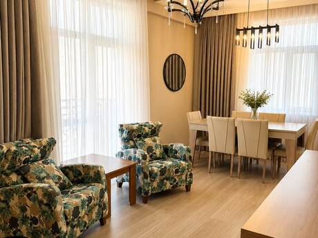 Elan №6369384 - Bakı, 28 May m., 2 otaqlı, 70 m², 9/18 mərtəbə