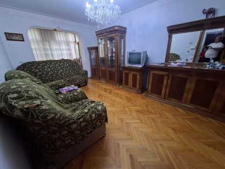 Elan №6369346 - Bakı, Elmlər Akademiyası m., 3 otaqlı, 70 m², 2/5 mərtəbə