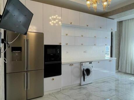 Kirayə 4 otaqlı mənzil, 225 m², Nərimanov: 2 000 ₼/ay 5
