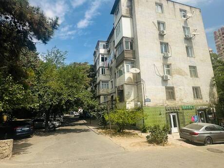 Объявление №6369527 - Баку, м. Иншаатчылар, 3-комн., 50 м², 1/5 этаж