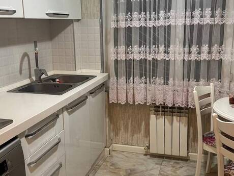 Сдаётся 3-комнатная квартира в старом фонде, 28 May, 60 м², 1 200 AZN/мес, фото 5 / 12
