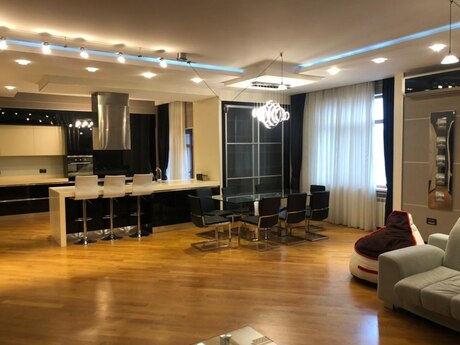 Объявление №6369585 - Баку, Наримановский  р., 3-комн., 160 м², 15/17 этаж