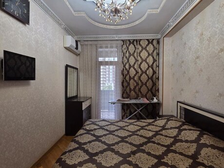 Elan №6369595 - Bakı, Nəriman Nərimanov m., 2 otaqlı, 70 m², 7/15 mərtəbə