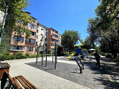 Elan №6369639 - Bakı, Neftçilər m., 4 otaqlı, 85 m², 2/5 mərtəbə