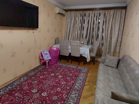 Объявление №6369645 - Баку, м. Халглар Достлугу, 3-комн., 80 м², 6/9 этаж