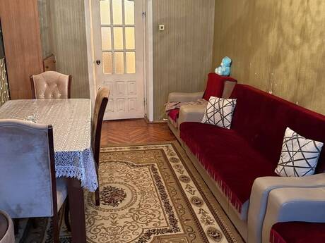 4 otaqlı köhnə tikili - Sumqayıt - 70 m²