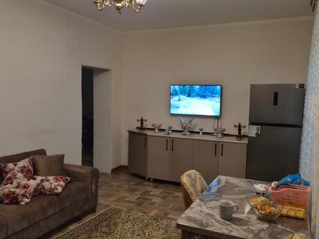 6 otaqlı həyət evi/bağ evi - Quba - 150 m²