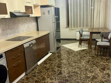 Kirayə 4 otaqlı mənzil, 153 m², Nizami: 2 000 ₼/ay 4