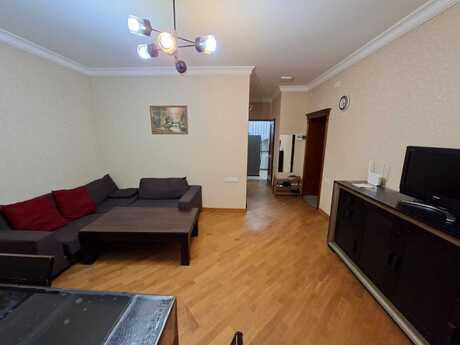 Elan №6363583 - Bakı, 28 May m., 2 otaqlı, 50 m², 3/4 mərtəbə