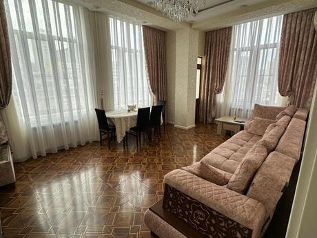 Объявление №6370850 - Баку, м. Элмляр Академиясы, 2-комн., 80 м², 6/6 этаж