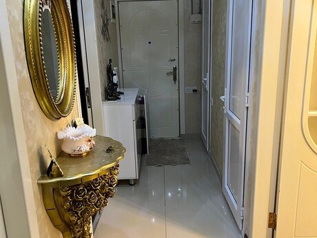 3 otaqlı köhnə tikili - Memar Əcəmi m. - 70 m²