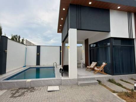 4 otaqlı həyət evi/bağ evi - Şüvəlan q. - 120 m²