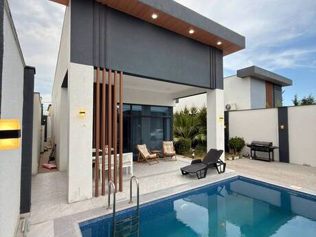 4 otaqlı həyət evi/bağ evi - Şüvəlan q. - 120 m²