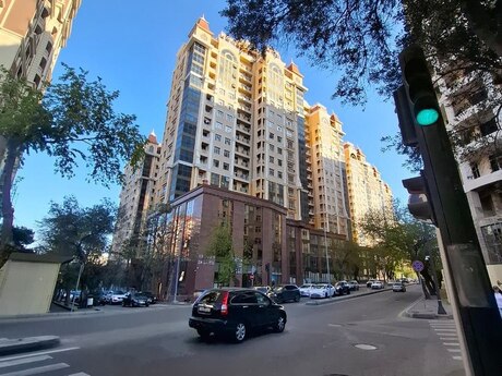 3 otaq · 112 m² · 12/17 mərtəbə, Triumph Palace