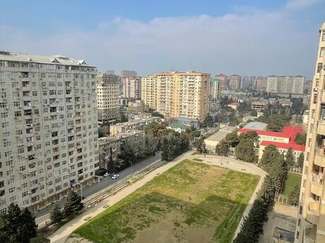 Elan №6370288 - Bakı, İnşaatçılar m., 4 otaqlı, 130 m², 17/18 mərtəbə