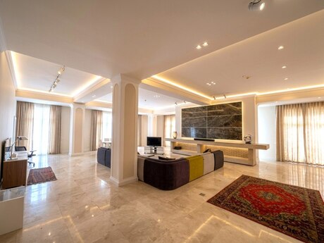 Elan №6370424 - Bakı, 28 May m., 5 otaqlı, 800 m², 22/22 mərtəbə