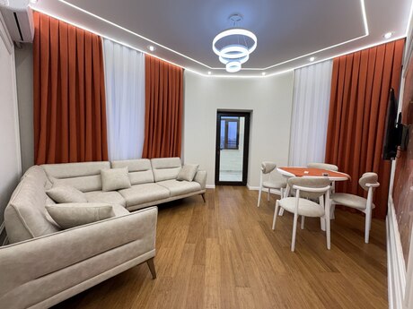 Elan №6370404 - Bakı, Şah İsmayıl Xətai m., 2 otaqlı, 75 m², 14/17 mərtəbə