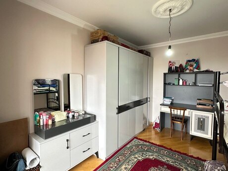 3 otaqlı köhnə tikili - Köhnə Günəşli q. - 85 m²