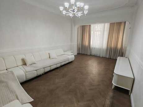 Elan №6370552 - Bakı, Nizami m., 3 otaqlı, 90 m², 2/11 mərtəbə