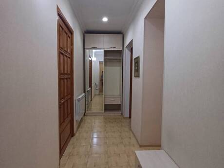 Elan №6370585 - Bakı, 28 May m., 2 otaqlı, 65 m², 5/5 mərtəbə