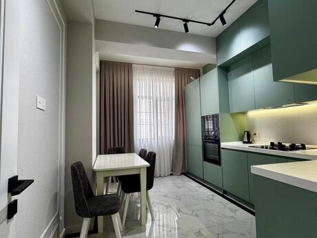 Elan №6370781 - Bakı, 28 May m., 2 otaqlı, 71.7 m², 11/17 mərtəbə