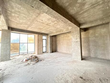 4 otaqlı mənzil, 285 m², 28 May: 798 000 ₼ 3