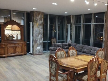 Аренда: 3-комнатная квартира, 145 м², Altes Plaza: 2 300 ₼/мес 3