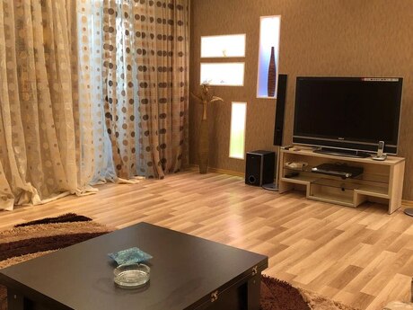2 otaqlı mənzil, 60 m², İçəri Şəhər: 240 000 ₼ 2