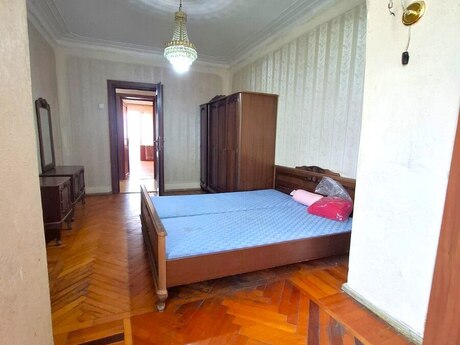4 otaqlı mənzil, 105 m², 28 May: 215 000 ₼ 5