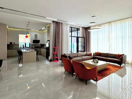6 otaqlı həyət evi/bağ evi - Bilgəh q. - 606 m²