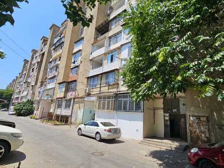 2 otaq · 80 m² · 1/9 mərtəbə, İnşaatçılar